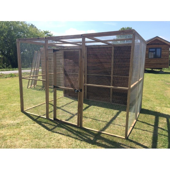 Free Standing Walk in 6ft x 9ft Chicken Run Bird Aviary