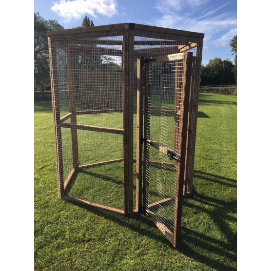 Hexagonal 8ft Bird Aviary 