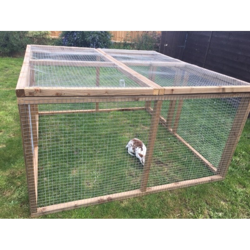 Rabbit chicken run 3ft tall with door and mesh roof